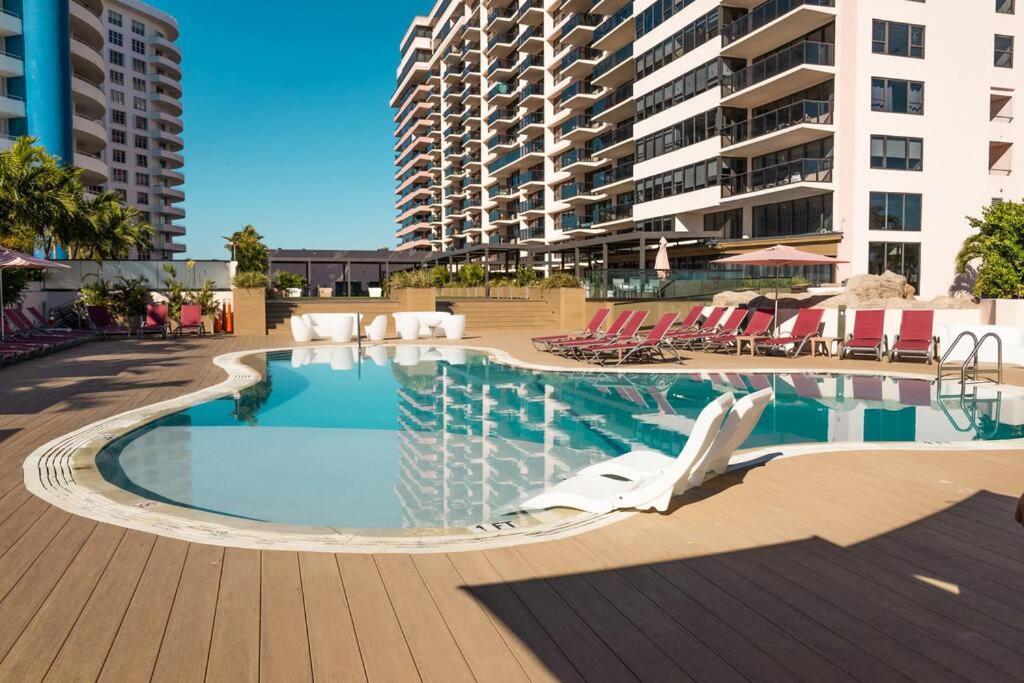 3 Bedroom Apt Ocean-Front Resort The Alexander Miami Beach Bagian luar foto